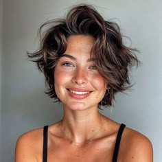 Pixie Bob Styling, Pixie Long Haircut, "bixie" Haircut For Thick Hair, Pixie Haircut Girl, Pixy Hairstyle, Hair Shaggy Bob, Short Hairstyles For Thick Wavy Hair, Pixie Cut 2024, Grow Out Pixie