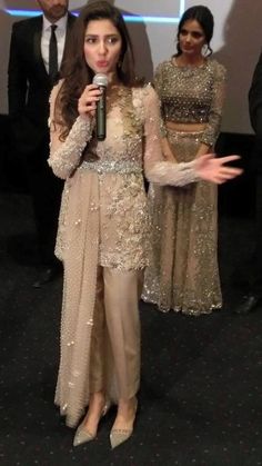 Shadi Dresses, Mahira Khan, Pakistani Wedding Dresses, Designer Party Wear Dresses