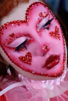 Scary Halloween Makeup Looks, Creepy Gals, Scary Halloween Makeup, Cute Clown Makeup, Funky Makeup, Drag Make-up, Creepy Halloween Makeup, Halloween Makeup Inspiration