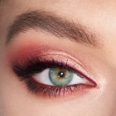 Makeup Looks With Red Eyeshadow, Red Eyeshadow On Blue Eyes, Colourful Smokey Eye Makeup, Subtle Burgundy Eye Makeup, Eyeshadow Looks For Red Hair, Red Easy Eye Makeup, Red Eye Make Up Look, Soft Red Eyeshadow Looks, Red Makeup Looks Blue Eyes