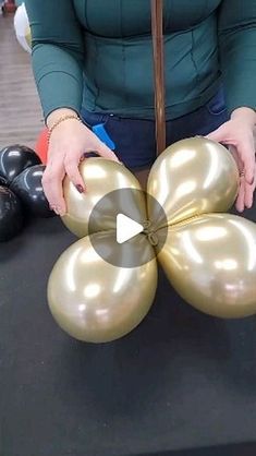 Ballon Decoration Ideas Creative, New Years Balloon Decorations, New Year Balloon Decoration, Balloon Table Decorations, 40 Balloons