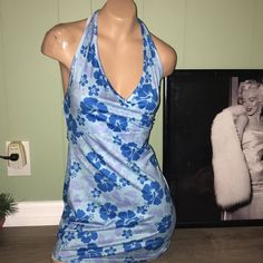 Super Cute Size Small Shein Hawaiin Floral Hibiscus Flower Blue Dress Tropical Print Never Worn Out Only Tried On Halter Tie Back Like New Condition Ships Right Away From A Smoke-Free Clean Home Packaged With Care Bundle To Save On Shipping Cute Halter Dresses, Blue Floral Print Mini Dress, Blue Hawaiian V-neck Dress, Blue Floral Print V-neck Mini Dress, Blue Floral Print Sundress, Light Blue Floral Print Mini Dress For Vacation, Blue Floral Mini Sundress, Light Blue Floral Mini Dress For Vacation, Blue Sleeveless Hibiscus Print Dress