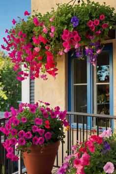 "Bring your balcony to life with these creative garden ideas! From unique plant containers to colorful floral arrangements, these tips will make your balcony garden stand out. Perfect for transforming any outdoor space into a lively, vibrant oasis. Add some charm to your balcony!" Creative Garden Ideas, Plant Containers