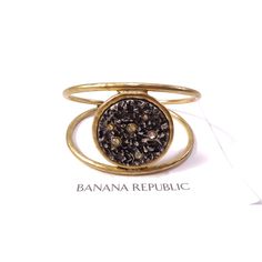 Banana Republic Oxidized Brass Pyrite Lava Open Cuff Bracelet Nwt 62.00 Here's The Scoop .. This Stylish Set Features Oxidized Gunmetal And Faceted Crystal Accents, Enhancing Its Antique Gold-Plated Finish. The Wide Cuff Design Showcases A Unique Cut-Out Wire Pattern, Centered Around A Circular Focal Point. Oxidized Brass, Making It A Standout Addition To Any Jewelry Collection. Our Job Is Not Complete Unless You Are Completely Wowed. We Strive For A Perfect 5 Star Rating And Positive Feedback. Handmade Bohemian Brass Cuff Bracelet, Bohemian Bronze Cuff Bracelet With Patina, Bohemian Antique Gold Brass Cuff Bracelet, Luxury Hand-forged Brass Cuff Bracelet, Nickel-free Bohemian Brass Bracelets, Here's The Scoop, Cuff Design, Open Cuff Bracelet, Banana Republic Women