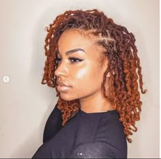 Fall Dreadlock Colors Black Women, Dark Blonde Locs Black Women, Black Woman Dreadlocks Hairstyles, Monochrome Hair Color, Amber Locs Black Women, Loc Ombre Color, Two Tone Loc Color, Highlighted Locs Black Women, Locs Colors Ideas