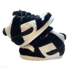 PRICES MAY VARY. ICONIC DESIGN JORDANS LIKE SLIPPERS: These black Jordan like Slippers have the unique design of the iconic basketball sneakers. These sneaker slippers have a unique and trendy black and white design that makes you outstanding among others anywhere you go. ONE SIZE FITS ALL FOR MEN AND WOMEN: These sneaker slipper fits All Size from size 4 to size 12 (US Sizes). These jordans like slippers are suitable for men and women so they can make anyone happy on any foot. AMAZING COMFORT: Aesthetic Slippers, House Slippers Boots, Nike Slippers, Fluffy Shoes, Dr Shoes, Slippers For Men, Unique Sneakers, Plush Slippers, Cute Slippers