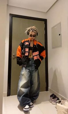 City Fits, House Outfit, Baggy Outfits, Y2k Inspo, 00s Mode, Thrift Inspo, Summer Shopping, Streetwear Inspo