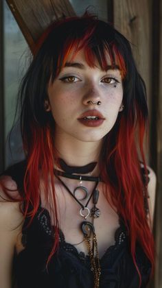 Emo Aesthetic Hairstyles, Edgy Dark Hair Color Ideas, Alt Grunge Hairstyles, Goth Hair Women, Alt Fall Hair, Alt Hairstyles With Bangs, Punk Long Hair, Alt Bangs, Unique Dyed Hair