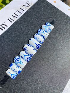 White Nails With Royal Blue Designs, Spanish Nail Art, Mediterranean Nail Ideas, Mediterranean Tile Nails, Greek Tile Nails, Positano Nails, Corfu Nails, Designs On White Nails, Chinoiserie Nails