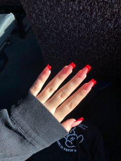 Kendall Jenner Nails, Jenner Nails, Prom Nails Red, Fake Nails Designs, Cow Nails, Tropical Nails, Red Acrylic Nails, Ombre Acrylic Nails, Grunge Nails