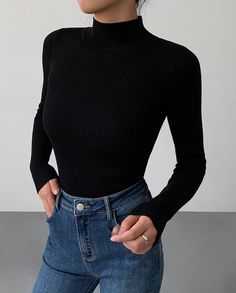 Long Sleeve Knit Top, Fitted Turtleneck, Long Midi Dress, Outerwear Outfit, Knitting Women Sweater, Long Sleeve Knit Tops, Sleek Fashion, Swimwear Outfit, Long Sleeve Knit