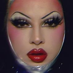 Violet Chachki Makeup, Nightclub Makeup, Violet Chachki, Scene Makeup, Avant Garde Makeup