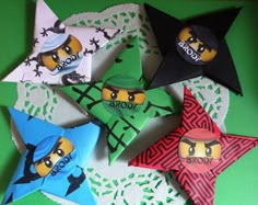 the angry birds origami are all made out of paper