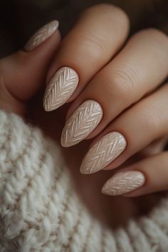 15 Chic Neutral Holiday Nails You’ll Adore Over The Top, Holiday Nails, Nude Nails, Holiday Celebration, Festive Season, Soft Colors, Pretty Nails, Festival Season