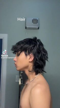 Mullet Hairstyle Round Face, Curly Wavy Wolf Cut, Short Masculine Haircuts For Women, Mullet Dyed Hair, Goth Mullet, Emo Mullet, Wolf Cut Mullet, Punk Mullet