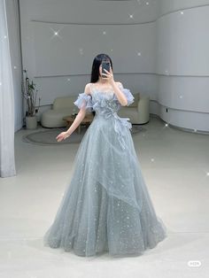 Source - 小红书: 温州凰后镇婚纱 Enchanted Gown, Asian Prom Dress, Dreamy Outfits, Bride Ideas, Prom Dress Inspo, Winter Dance, Prom Inspiration, Prom Dress Inspiration