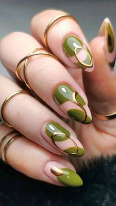 Nail Design Glitter, Minimal Nails, Her Nails, Almond Nails Designs, Funky Nails, Cute Acrylic Nails, Green Nails, Almond Nails