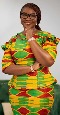 Kente Skirt, Boubou Styles For Women, African Traditional Wear, Modest Dresses Fashion, African Fabric Dress, African Print Tops