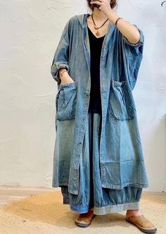 #clothing #women'sclothing #jacketscoats #womencoat #loosefittingcoat #malieb #longcoat #longwindbreaker #denimcoat #hoodedjacket #largesizecoat #havepocketcoat #autumncoat Long Summer Skirt, Long Hooded Cloak, Sewing Denim, Denim Upcycle, Cloak Dress, Denim Diy Clothes, Black Dress Coat, Fitting Skirt, Blue Maxi Skirt