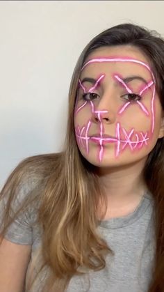 Purgecostume Halloween Makeup, Neon Makeup, Halloween Makeup Inspiration, Halloween Costumes Makeup, Fantasias Halloween, Halloween Make Up, Cute Halloween Costumes