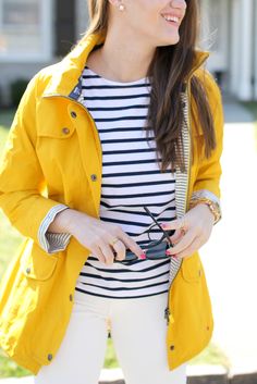 Barbour Trevose Anorak Yellow Raincoat Alaska Outfits, Winter Holiday Outfits, Rain Boot Outfit, Stripy Tops, Yellow Rain Jacket, Outfit Yellow, Yellow Clothes, Yellow Raincoat, Yellow Outfit