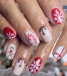 Nail Art Noel, Xmas Nail Art, New Years Nail Designs, Holiday Nails Christmas, Holiday Nail Designs, Christmas Nails Easy, Cute Christmas Nails, Christmas Gel Nails, Colorful Nails