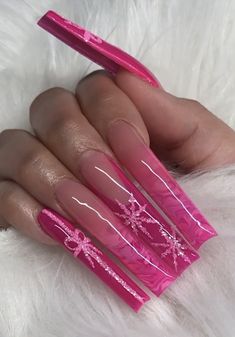 Pink Nails Short Square, Winter Pink Nails, Acrylic Nails Pretty, Pink Nails Short, Nails Xmas, Nails Short Square, Nails Pretty, Short Square Nails