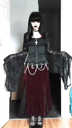 Goth Outfits With Skirt, Vampy Goth Outfit, Vampire Casual Outfits, Goth Outfits Romantic, Romantic Goth Outfits Dresses, Vampire Goth Aesthetic Outfit, Vampirecore Fashion, Romantic Goth Vampire