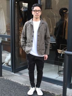 Japan Spring Outfit Men, Asian Men Fashion Casual Street Styles, Mens Japanese Fashion, Spring Outfits Japan, Asian Men Fashion, Japan Outfits, West Coast Fashion, Japan Outfit