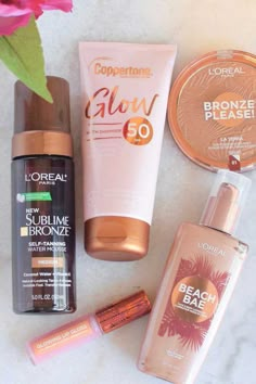 Summer Makeup Glow Sun Kissed, Sunkissed Makeup Products, Body Glow Lotion, Summer Glow Makeup, Loreal Paris Makeup, Glow Lotion, Beach Makeup, Makeup Shades, Glowing Makeup