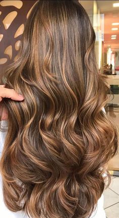 Highlights Brown Hair Balayage, Brunette Hair With Highlights, Modern Haircuts, Brunette Balayage Hair, Long Hair Color, Hair Done, Brown Hair Balayage, Brown Highlights