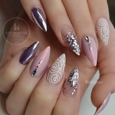 These nails remind me of the universe, galaxy, stars. On something glamorous, gentle, seductive and at the same time extremely modern and daring. Claw Nails, Beautiful Nail Designs, Creative Nails, Gorgeous Nails