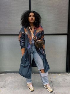 Style Inspiration Black Women, Transition To Fall Outfits, Outfit Ideas With Boots, Dresses With Boots, Fall Outfits 2023, Oversized Clothing, Straight Leg Jeans Outfits, Ripped Jeans Outfit, Easy Outfits