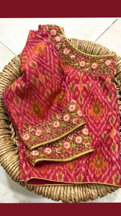 Work Blouse Designs, Blouse Designs High Neck, Latest Bridal Blouse Designs, Model Blouse, Maggam Work Blouse, Best Blouse Designs, Cutwork Blouse Designs