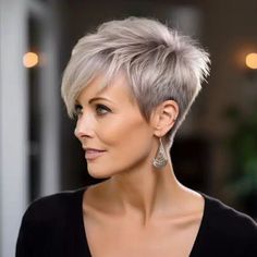 Pixie Haircut On Thick Hair, Razored Haircuts, Haircuts 2024, Short Bobs, Violet Hair, Wardrobe Wishlist