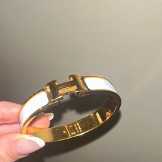 Classic Hermes Bracelet Hermes Bracelet, Hermes Jewelry, Womens Jewelry Bracelets, Arm Band, Limited Time, Women Jewelry, Bracelet, Gold, White