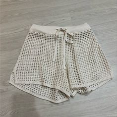 Never Worn White Open Knit Bottoms For Summer, White Crochet Trim Vacation Bottoms, White Crochet Bottoms For Vacation, White Crochet Trim Bottoms For Vacation, Beige Summer Bottoms With Crochet Trim, Summer Beige Bottoms With Crochet Trim, White Crochet Trim Bottoms For Beach Season, Spring Beach Crochet Bottoms, White Bottoms With Crochet Trim For Beach Season