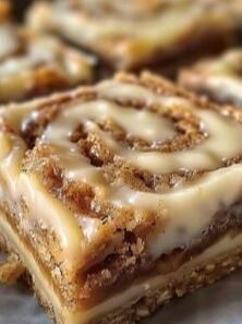 Cinnamon Roll Bliss Bars: A Heavenly Treat in Every Bite - NewsBreak Cinnamon Pecan Rolls, Best Dessert Bars, Cinnamon Rolls Monkey Bread, Yummy Cinnamon Rolls, Italian Cream Puff, Buttered Noodles Recipe, Potluck Favorites, Cinnamon Bars, Bliss Bars