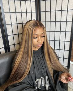 30 Inch Wig, Pelo Color Vino, Honey Blonde Ombre, Wigs Brown, Honey Brown Hair, Honey Blonde Hair, Dope Hairstyles, Blonde Ombre