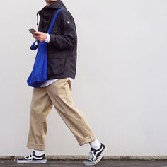 Skate Streetwear, Minimalist Bag, Dickies Pants, White Socks, Men Street, 가을 패션, Super Ideas, Looks Style, Streetwear Outfit