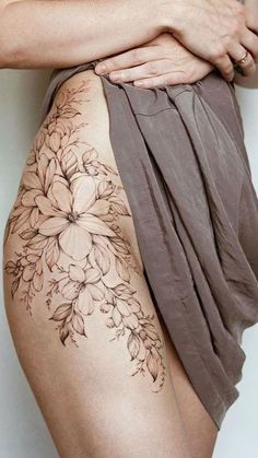 Tattoo Artist Tattoo, Cool Arm Tattoos, Tattoos For Women Half Sleeve, Artist Tattoo, Best Tattoos For Women, Hand Tattoos For Women