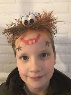 Crazy Christmas Hairstyles For Boys, Crazy Hair Christmas Ideas, School Spirit Face Paint, Silly Costumes, Easter Hairstyles For Women