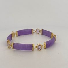 "Vintage Estate 14k Yellow Gold Lavender Jade & Amethyst Bracelet, Hallmarked 14k Kc, 10.0g, Fits Up To 7" Wrist" Description: Indulge In Timeless Elegance With This Exquisite Vintage Estate Bracelet. Crafted From Luxurious 14k Yellow Gold, It Features Captivating Lavender Jade And Amethyst Gemstones, Radiating Sophistication And Charm. The Bracelet Bears The Prestigious Hallmark "14k Kc," Ensuring Its Authenticity And Quality. With A Weight Of 10.0 Grams, This Stunning Piece Is As Substantial A Lavender Jade, Amethyst Jewelry, Amethyst Bracelet, Vintage Glamour, Vintage Bracelets, Amethyst Gemstone, Women Accessories Jewelry, Chain Link Bracelet, Bracelet Sizes