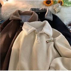 Casual Tops With Corduroy Collar For Winter, Casual Winter Tops With Corduroy Collar, Casual Winter Top With Corduroy Collar, Winter Long Sleeve Tops With Corduroy Collar, Brown Winter Top With Corduroy Collar, Mens Fall Outfits, Polo Hoodie, Mens Wool Coats, Sweater Streetwear