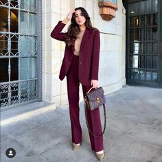 Nwtwine Color, Graduation Suits For Women Modern, Suits For Women H&m, Womens Suits For Fall, Pant Suits For Women Modern, Suits Elegant For Women, Pant Suits For Women Winter, Formal Suits For Women Prom Elegant, Business Professional Women Suits, Women's Fitted Suits