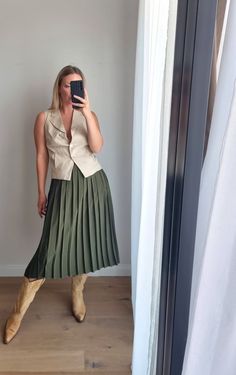 vintage khaki pleated long skirt. good vintage condition. the item is hand-picked, one and only, not new. no tags. very light material, maybe handmade. for your reference, model wears size S/M, is 175 cm tall and 62 kg weight, usual pants/skirt size - 36 EU (UK 10). Khaki Pleated Midi Skirt, Casual Beige Pleated Skirt With Accordion Pleats, Khaki Long Pleated Skirt, Chic Khaki Skirt For Fall, Pleated Khaki Bottoms For Fall, Khaki Pleated Bottoms For Fall, Khaki Long Skirt For Workwear, Fall Pleated Khaki Bottoms, Spring Pleated Khaki Skirt