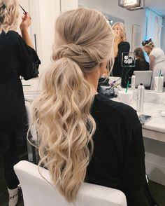 From simple braids to intricate updosthese are the most beautiful ponytail hairstyles for any occasion and event. Halocouture Extensions, Up Ponytail, Prom Ponytail Hairstyles, Prom Hair Up, Bridal Ponytail, Wedding Ponytail, Bridemaids Hairstyles, Wedding Hair Trends