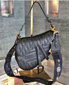 Tas Lv, Outfit 2020, Chanel Cruise, Lady Bags, Chanel Couture, Latest Bags, Chanel Purse, Diane Kruger, Shoes Outfit