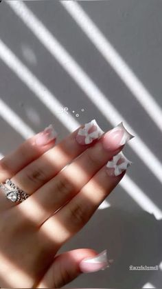 Short Frenchies, Hard Nails, Colored Acrylic Nails, Girly Acrylic Nails, French Tip Acrylic Nails, French Acrylic Nails, Classy Acrylic Nails, Classic Nails, Short Square Acrylic Nails