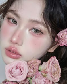 Chinese Influencer, Makeup Layout, Makeup Douyin, Aesthetic Face, Chinese Makeup, Princess Makeup, Flower Makeup, Makeup Idea